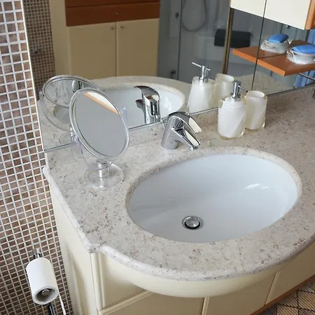 Bed and Breakfast La Regina Di 3*